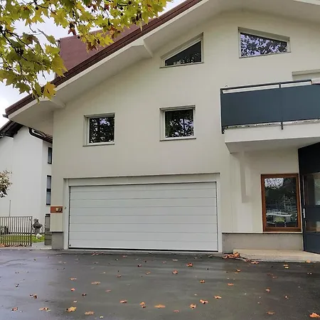 بيت ضيافة Tony's House *